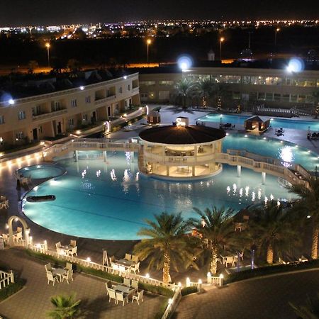 Al Salam Grand Hotel & Resort Al Buraimi Exterior foto